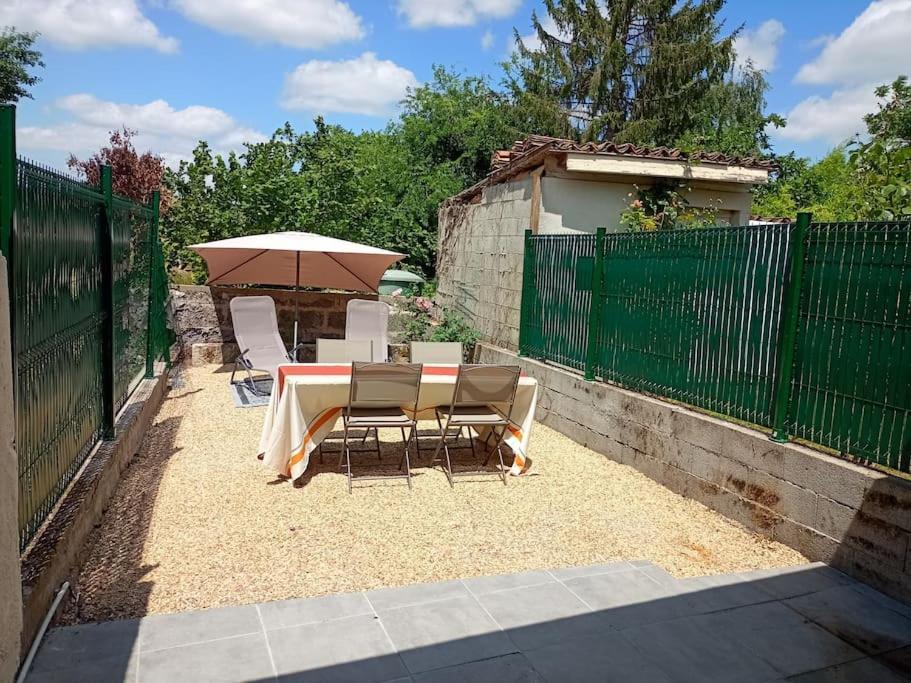 Charmante Maison Le Fagnard Coutras Exteriér fotografie